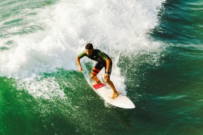 mksports官网-中超争冠逻辑复杂三队仍存冲顶可能，中超争冠组