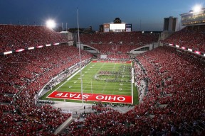 MK体育应用-中甲保级也是“隔空对决”，深圳青年人小分领先——一场足球的青春较量